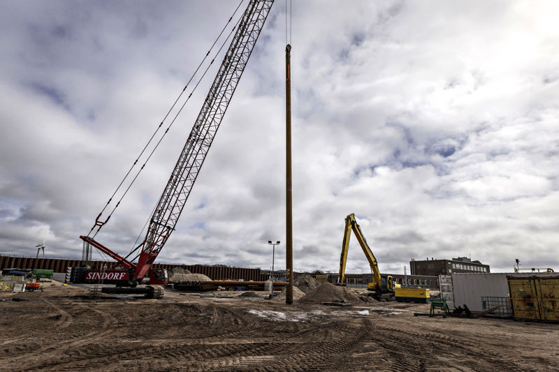 Pile Hoisting 01