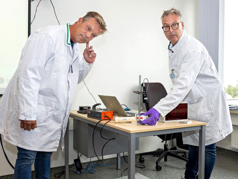 Nuclear Academy Nick En Rob