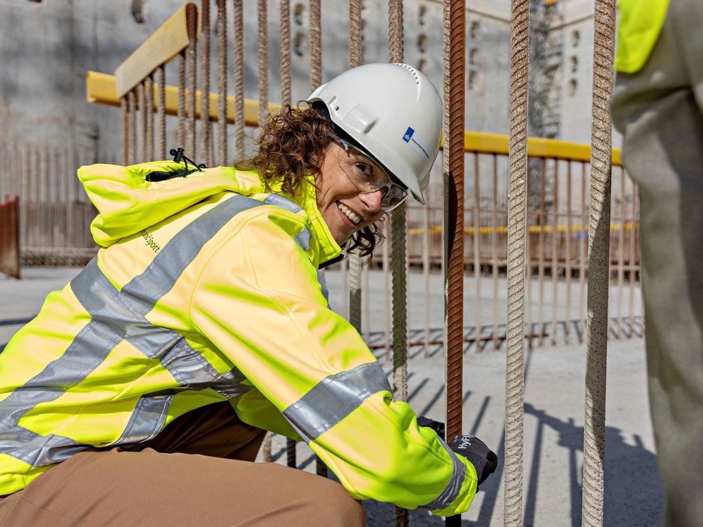 Foto Minister Hermans Vlechten Beton Gezicht 27 Mei 2027