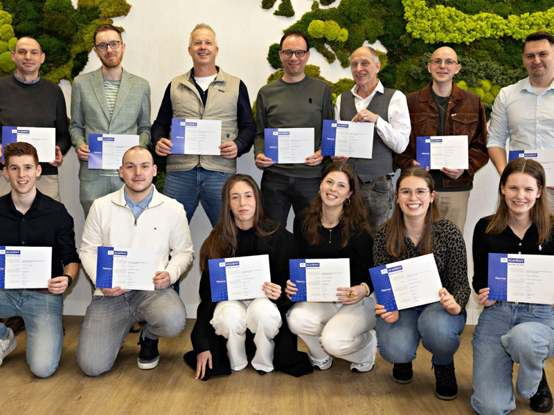 Diploma Uitreiking SBD CD Februari 2026 1920 X 1080