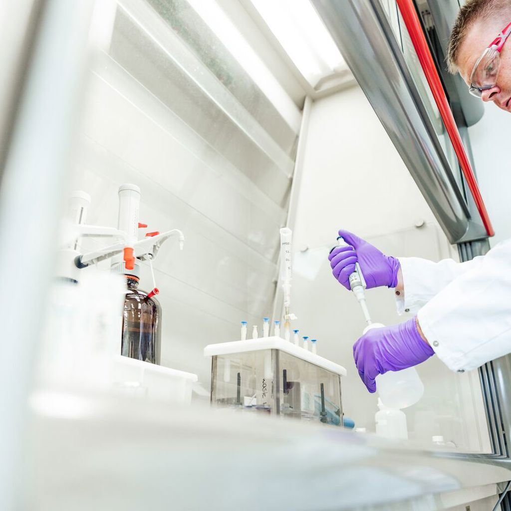 S Laboratory Services